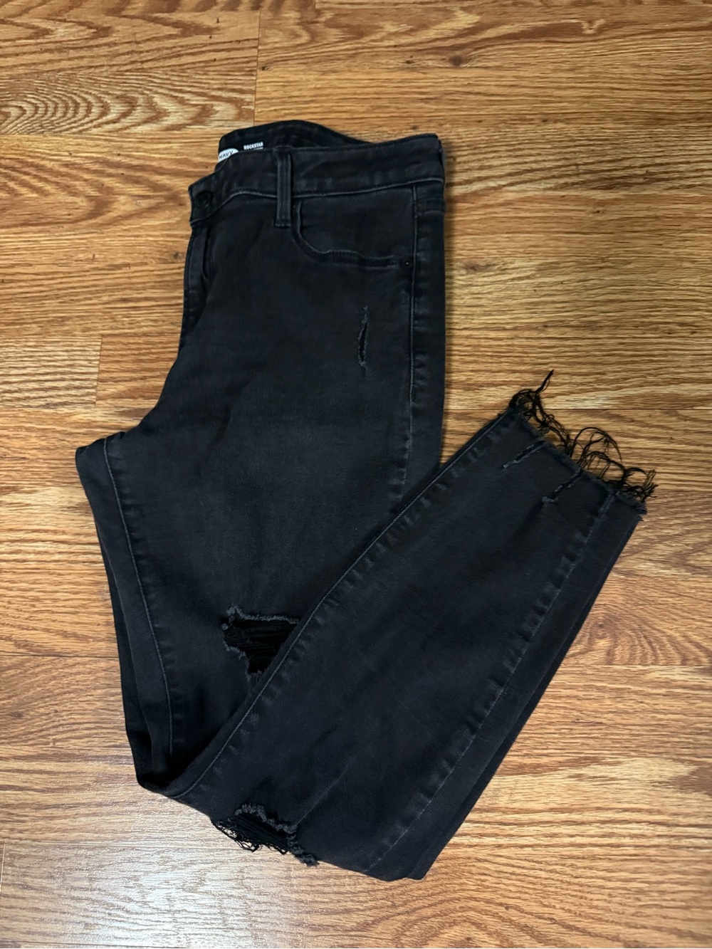 Old Navy Rockstar Super Skinny Ankle Jeans